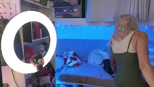 cunty tranny lydia online show from February 25, 4:22 am