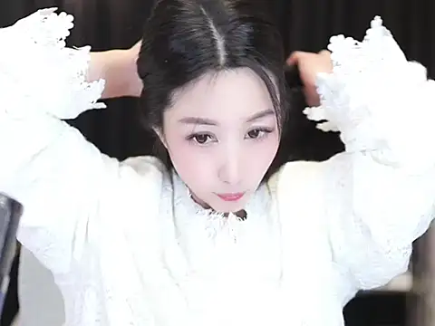 Snapshot of Nuyoah-77 chatting on February 4, 3:57 pm Nuyoah-77 online show from February 4, 3:57 pm