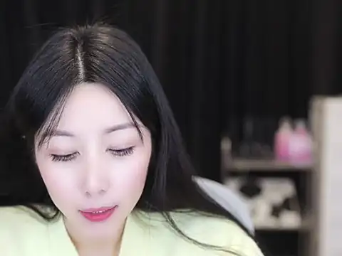 Nuyoah-77 online show from November 14, 6:39 pm