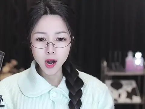 Nuyoah-77 online show from March 15, 8:20 am