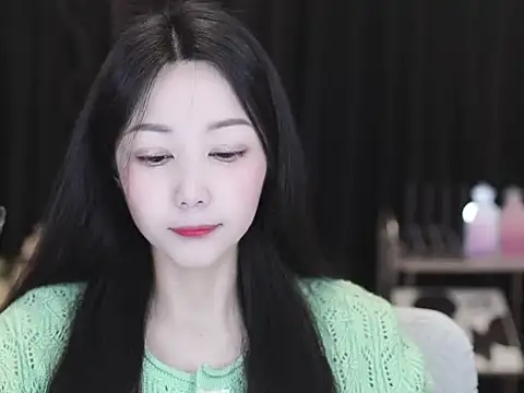 Nuyoah-77 online show from March 25, 5:24 am