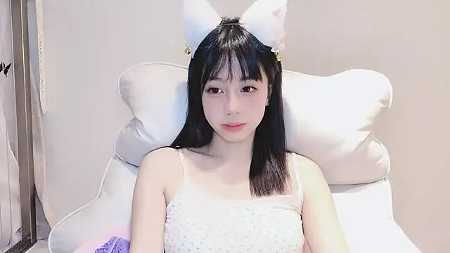 -Hottie online show from December 7, 6:04 pm