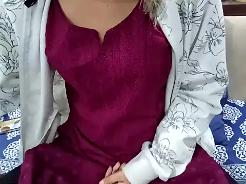 Snapshot of GoldnessAishu chatting on December 14, 5:25 pm GoldnessAishu online show from December 14, 5:25 pm