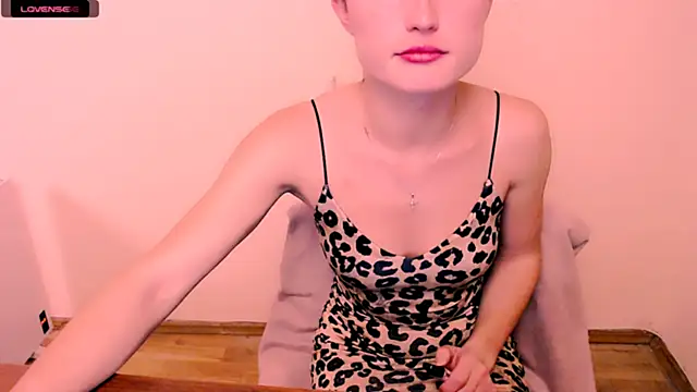 Felliciya online show from December 11, 1:28 pm