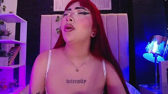 Snapshot of Mia_Rinn chatting on December 30, 4:40 pm Mia Rinn online show from December 30, 4:40 pm