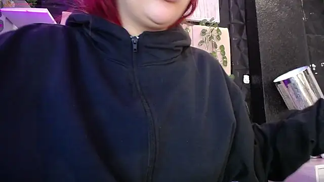 Snapshot of Mia_Rinn chatting on February 12, 12:55 pm Mia Rinn online show from February 12, 12:55 pm