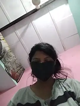 Hotty-Divya online show from June 17, 3:31 am
