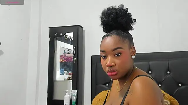 Natassha brown1 online show from October 17, 12:36 am