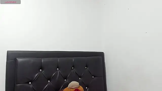 Natassha brown1 online show from December 2, 12:38 am