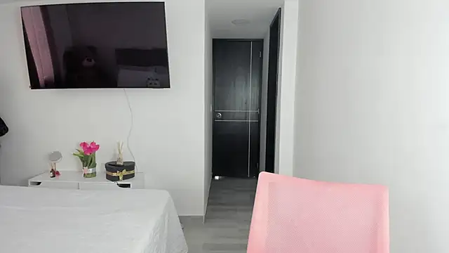 Ori valentina online show from March 12, 7:28 pm