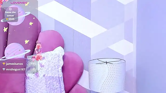 Snapshot of KylieMonnett chatting on January 25, 10:39 pm KylieMonnett online show from January 25, 10:39 pm