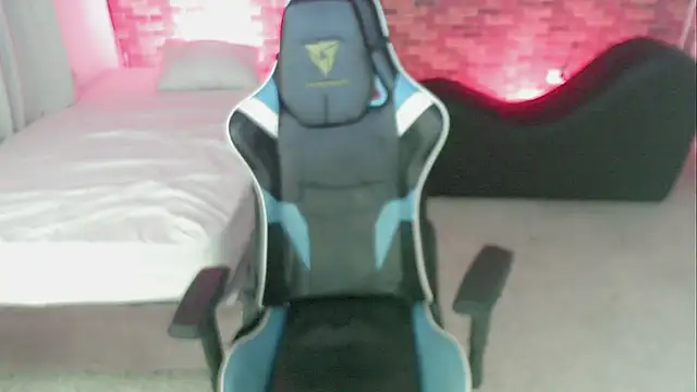 zacariasss  online show from September 22, 4:58 am