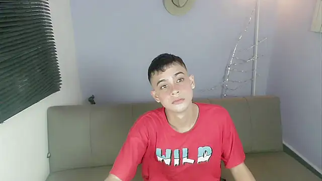 zacariasss  online show from October 16, 3:18 am