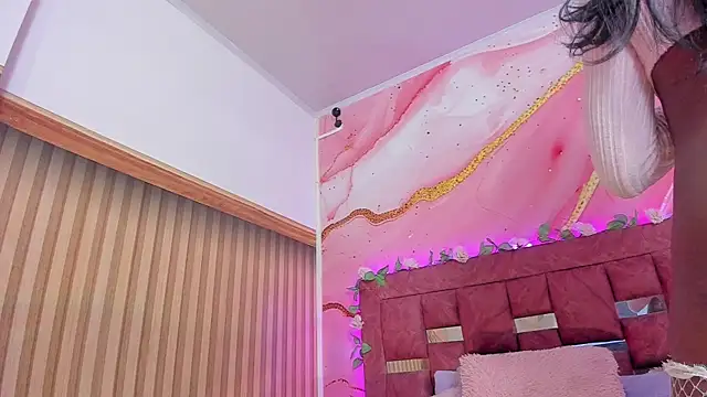 melody paris online show from September 9, 10:48 am