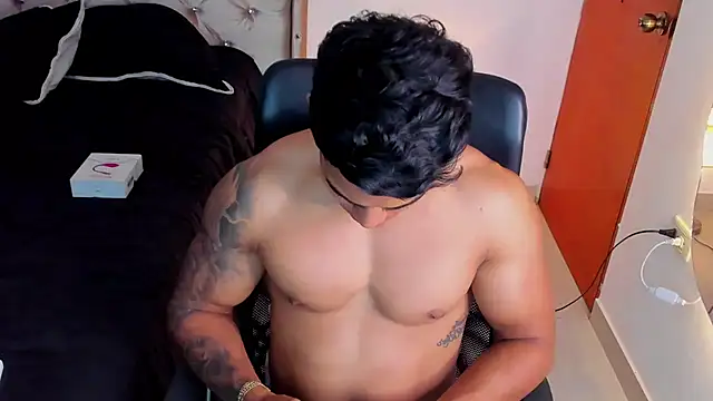 Andrew wolf7 online show from November 7, 6:52 pm