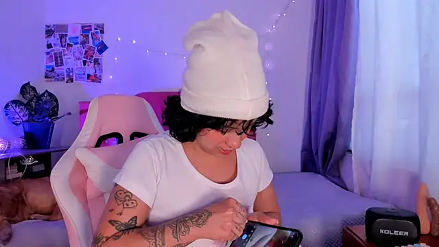 adriannyp 1 online show from March 22, 8:37 pm