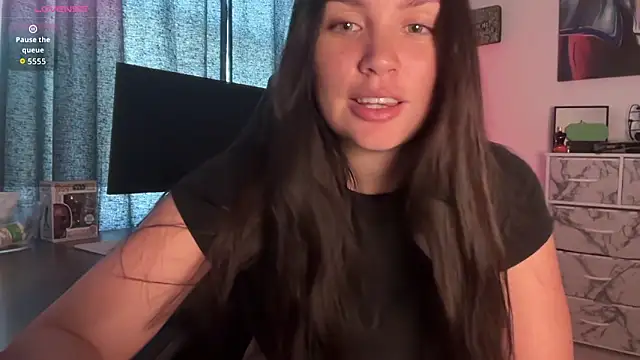 sweetsariaah online show from November 21, 6:06 pm