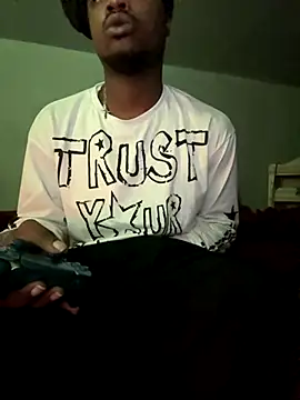 SluttyLyfe4L online show from December 5, 1:31 pm