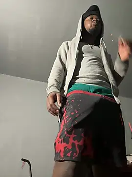 Snapshot of SluttyLyfe4L chatting on March 3, 12:33 pm SluttyLyfe4L online show from March 3, 12:33 pm