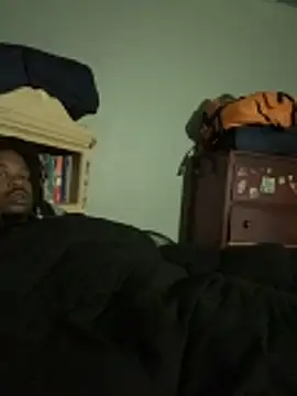 Snapshot of SluttyLyfe4L chatting on March 8, 9:13 am SluttyLyfe4L online show from March 8, 9:13 am