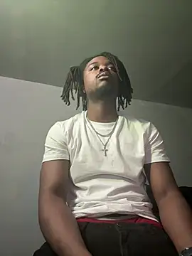 Snapshot of SluttyLyfe4L chatting on March 10, 12:26 am SluttyLyfe4L online show from March 10, 12:26 am