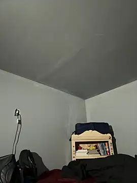 Snapshot of SluttyLyfe4L chatting on March 13, 2:51 am SluttyLyfe4L online show from March 13, 2:51 am