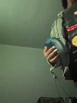 Snapshot of SluttyLyfe4L chatting on March 14, 2:11 pm SluttyLyfe4L online show from March 14, 2:11 pm