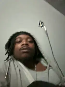 Snapshot of SluttyLyfe4L chatting on March 17, 10:51 am SluttyLyfe4L online show from March 17, 10:51 am