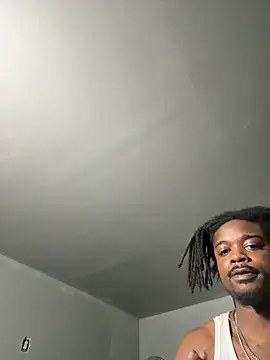 Snapshot of SluttyLyfe4L chatting on March 21, 12:04 am SluttyLyfe4L online show from March 21, 12:04 am