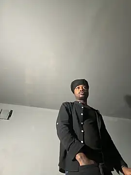 Snapshot of SluttyLyfe4L chatting on March 24, 10:09 am SluttyLyfe4L online show from March 24, 10:09 am