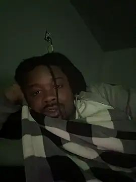 Snapshot of SluttyLyfe4L chatting on April 8, 3:12 pm SluttyLyfe4L online show from April 8, 3:12 pm