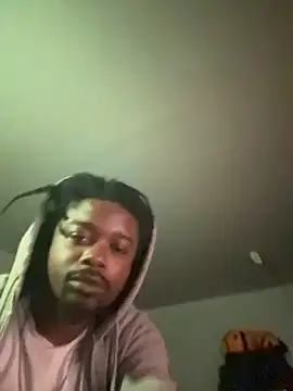 Snapshot of SluttyLyfe4L chatting on April 9, 5:29 am SluttyLyfe4L online show from April 9, 5:29 am