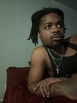 Snapshot of SluttyLyfe4L chatting on April 10, 7:57 am SluttyLyfe4L online show from April 10, 7:57 am