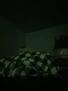 Snapshot of SluttyLyfe4L chatting on April 11, 8:51 am SluttyLyfe4L online show from April 11, 8:51 am