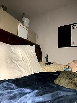 Snapshot of theoneandonlyniko chatting on January 17, 1:27 pm theoneandonlyniko online show from January 17, 1:27 pm