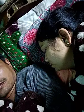 Lustyful Couple online show from December 17, 11:44 pm