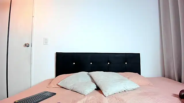 DailaSmith online show from April 28, 4:06 am