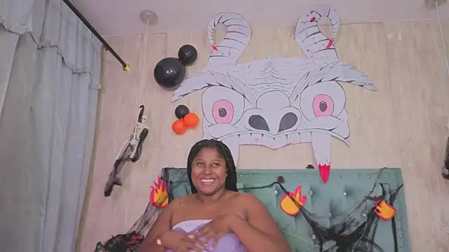 Alexa roussee online show from October 31, 12:17 pm