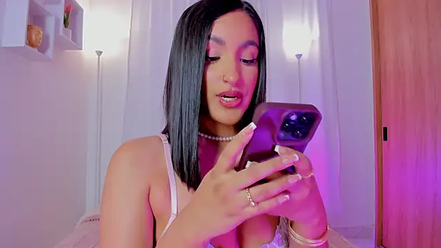 AishaPeyton online show from June 18, 9:09 am
