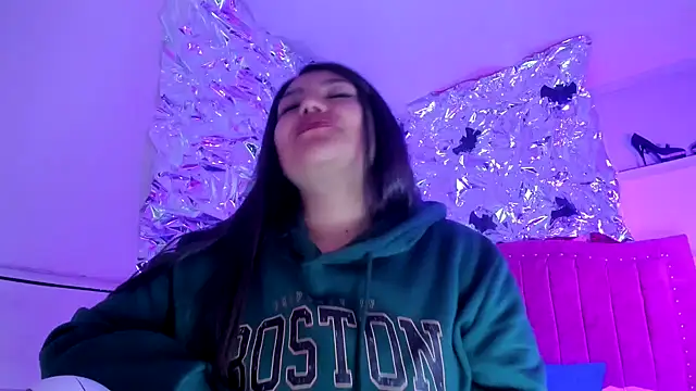 SarahStones online show from November 27, 10:56 pm