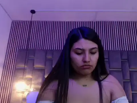 Snapshot of SarahStones chatting on July 6, 9:06 pm SarahStones online show from July 6, 9:06 pm