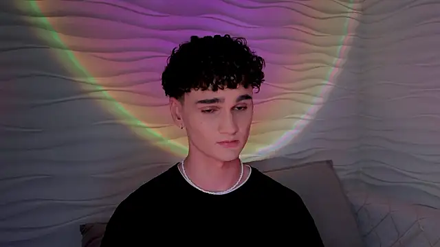 adam 21cm   online show from March 7, 8:00 pm