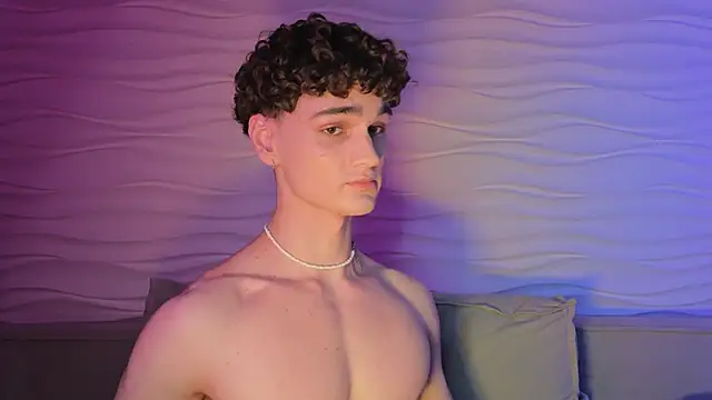 adam 21cm   online show from October 5, 5:22 pm