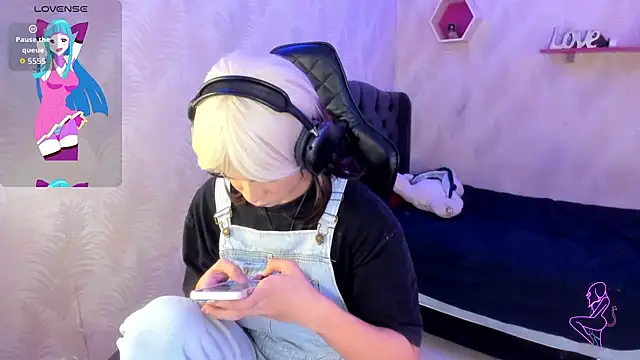 andy bell x online show from November 20, 2:23 am