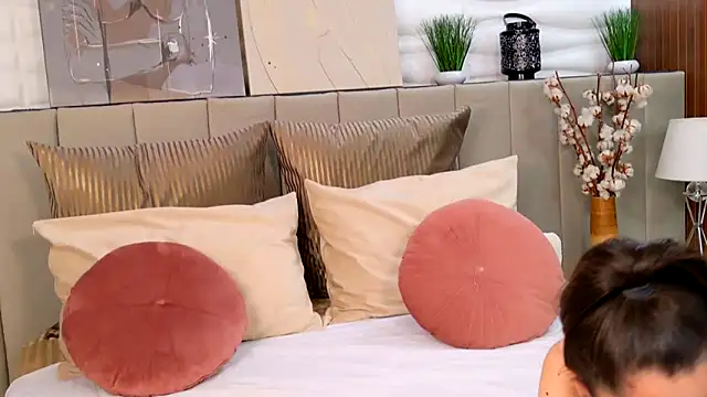 AvaLanne  online show from January 16, 7:31 pm