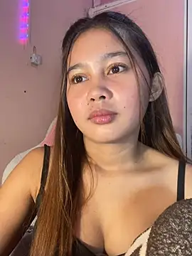 Snapshot of ursweet_babygirl chatting on February 26, 4:17 pm ursweet babygirl online show from February 26, 4:17 pm