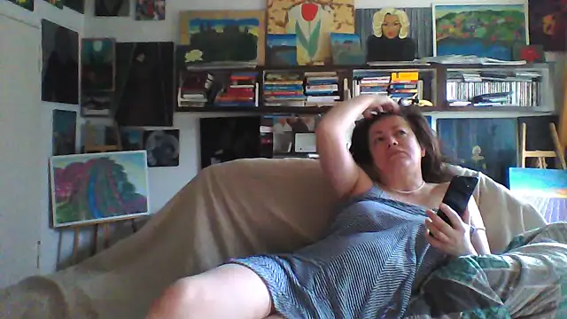 Snapshot of MariaAnaSunshine chatting on February 3, 9:03 am MariaAnaSunshine online show from February 3, 9:03 am