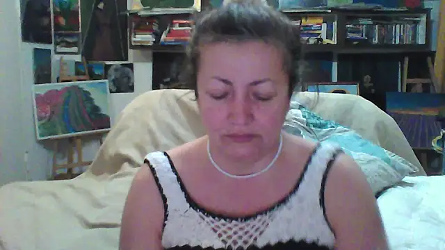 Snapshot of MariaAnaSunshine chatting on February 9, 9:19 pm MariaAnaSunshine online show from February 9, 9:19 pm