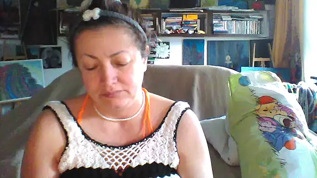 Snapshot of MariaAnaSunshine chatting on February 11, 7:46 am MariaAnaSunshine online show from February 11, 7:46 am