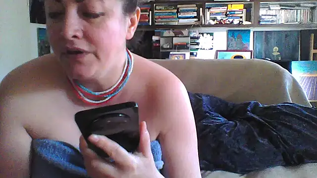 Snapshot of MariaAnaSunshine chatting on March 4, 10:10 am MariaAnaSunshine online show from March 4, 10:10 am